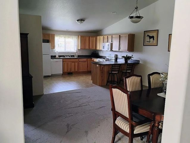 578 SE Sugar Pine Way, Madras, OR 97741