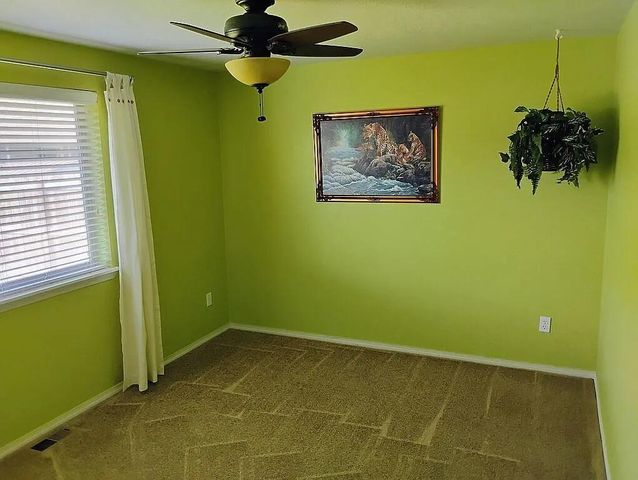 578 SE Sugar Pine Way, Madras, OR 97741