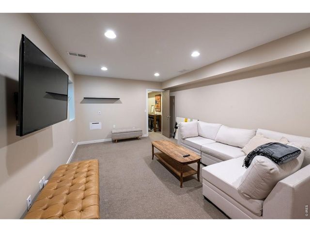 1324 Zenobia St, Denver, CO 80204