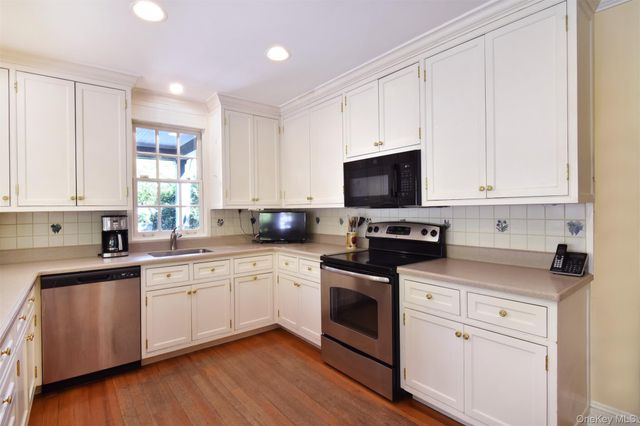 107 Ancon Avenue, Pelham, NY 10803