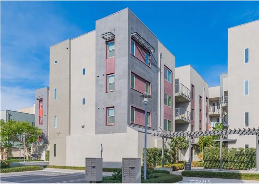 135 Bowery, Irvine, CA 92612