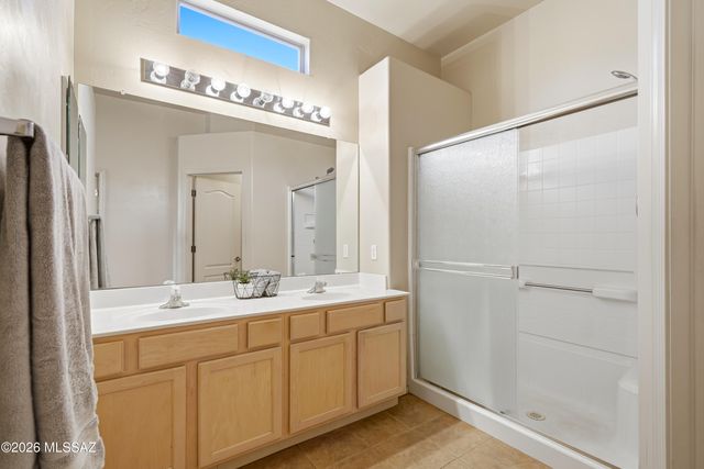 13652 N Gold Cholla Place, Marana, AZ 85658