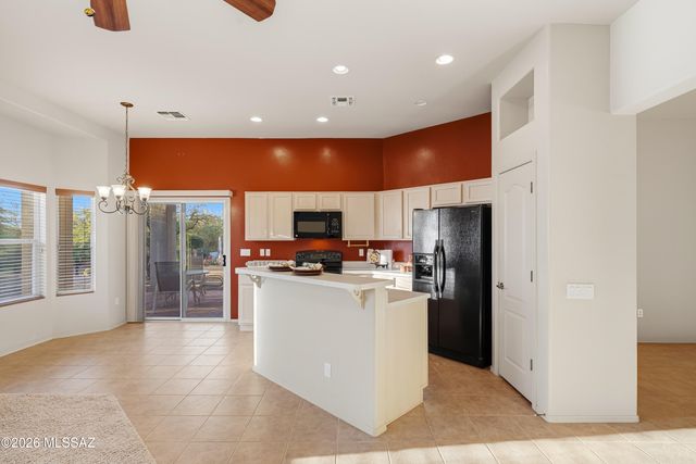 13652 N Gold Cholla Place, Marana, AZ 85658