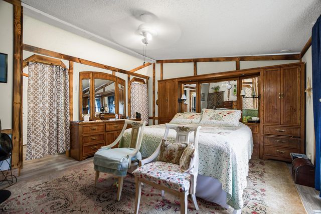 1047 Phillips Dr, Monterey, TN 38574