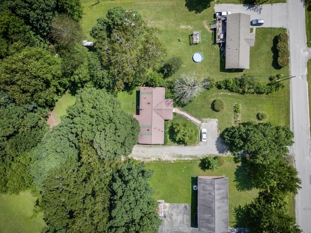 1047 Phillips Dr, Monterey, TN 38574