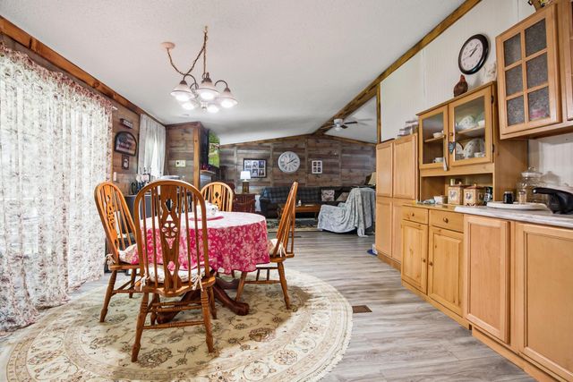 1047 Phillips Dr, Monterey, TN 38574