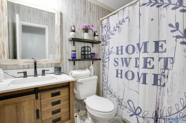 1465 Lovett Street, Town Creek, AL 35672