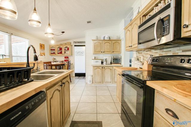 1465 Lovett Street, Town Creek, AL 35672