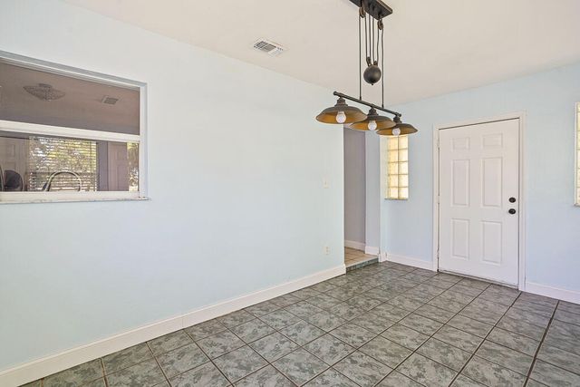 517 Fulton Street Street, Daytona Beach, FL 32114