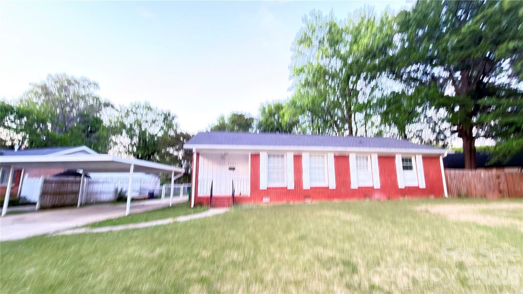 4131 Woodgreen Terrace, Charlotte, NC 28205