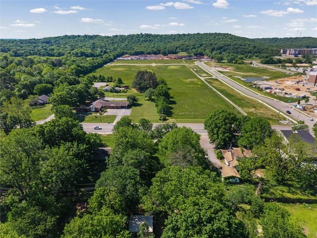 2418, 2510 and 2460 Wedington, Fayetteville, AR 72701