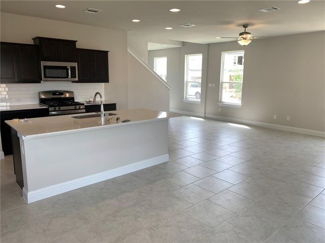 109 White Dunes DR, Maxwell, TX 78656