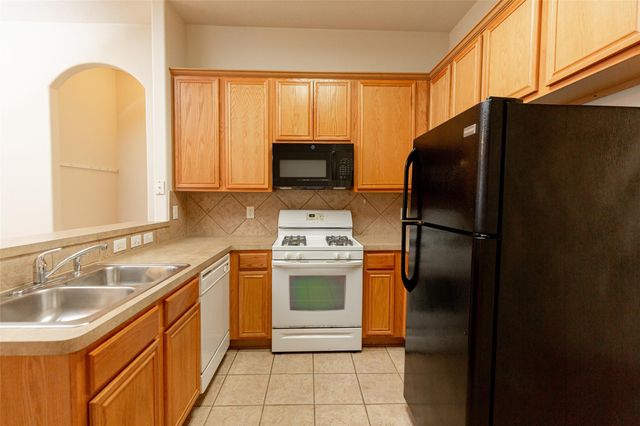 10218 W Palm Lake Drive, Houston, TX 77034