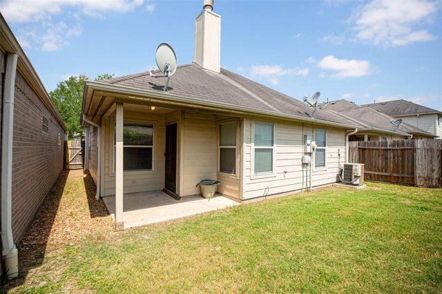10218 W Palm Lake Drive, Houston, TX 77034