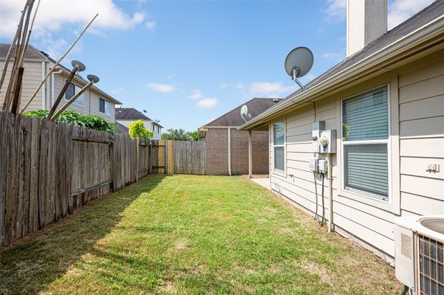 10218 W Palm Lake Drive, Houston, TX 77034
