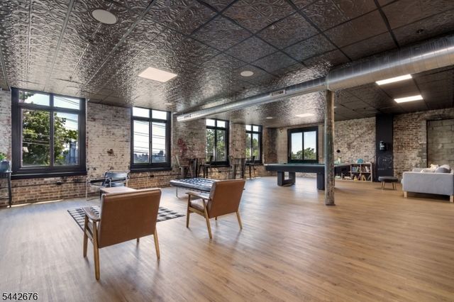 518 Gregory Ave 203, Weehawken Twp., NJ 07086