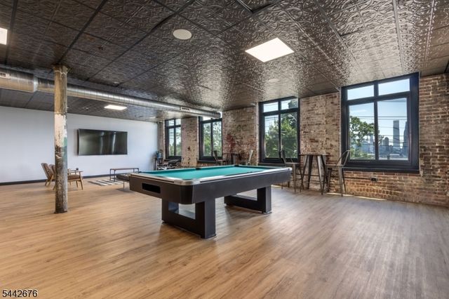 518 Gregory Ave 203, Weehawken Twp., NJ 07086