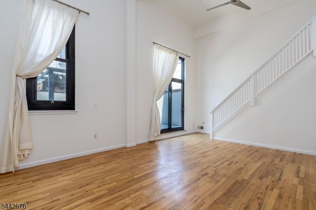 518 Gregory Ave 203, Weehawken Twp., NJ 07086