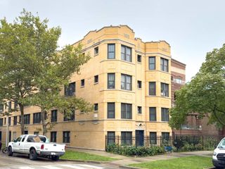 2031 N Humboldt Boulevard GDN, Chicago, IL 60647