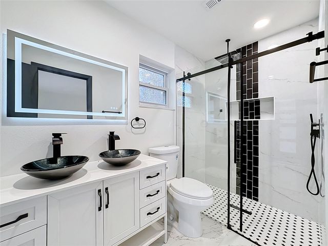 4256 KING RICHARD LANE, Sarasota, FL 34232