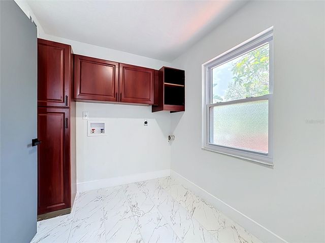 4256 KING RICHARD LANE, Sarasota, FL 34232