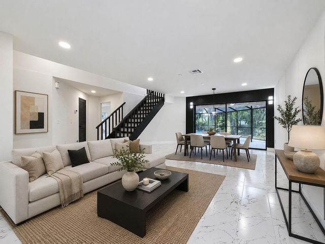 4256 KING RICHARD LANE, Sarasota, FL 34232