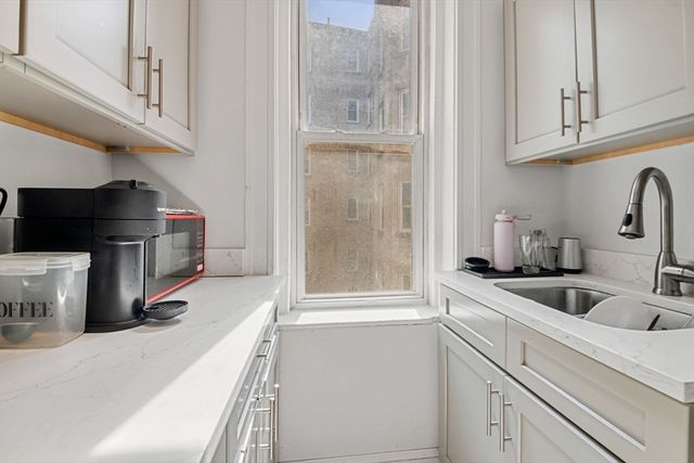 131 Park Drive 12, Boston, MA 02215