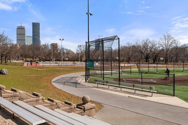 131 Park Drive 12, Boston, MA 02215