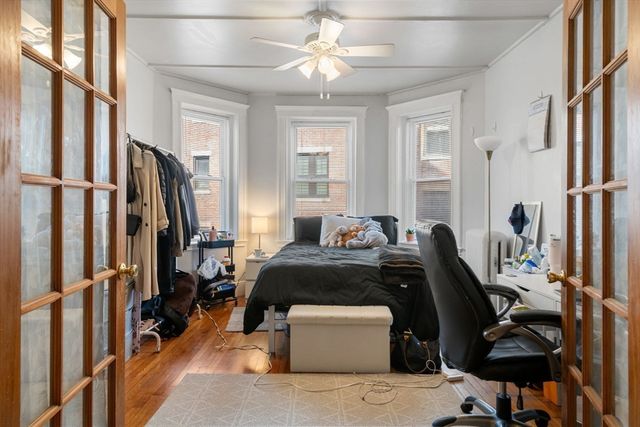 131 Park Drive 12, Boston, MA 02215