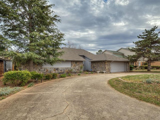 10604 Admiral Drive, Oklahoma City, OK 73162