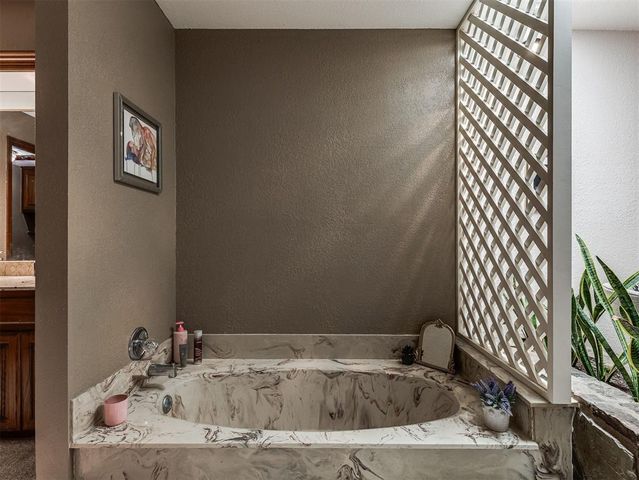 10604 Admiral Drive, Oklahoma City, OK 73162