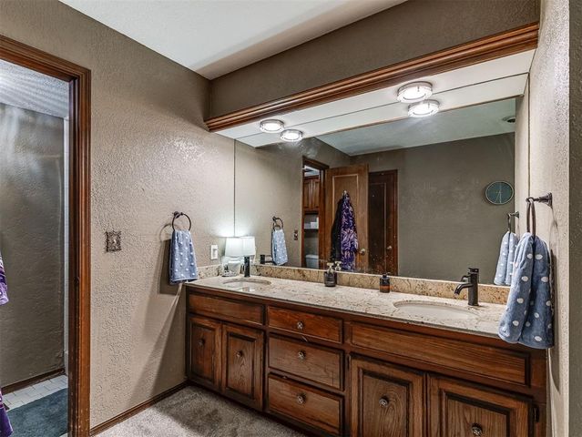 10604 Admiral Drive, Oklahoma City, OK 73162