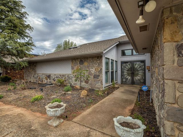 10604 Admiral Drive, Oklahoma City, OK 73162