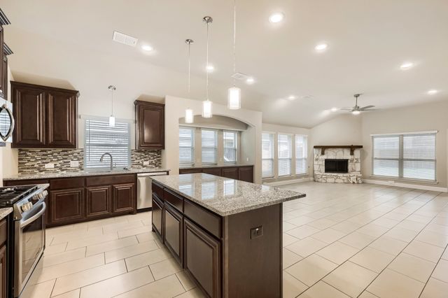 989 Imperial Eagle Road, Alvarado, TX 76009