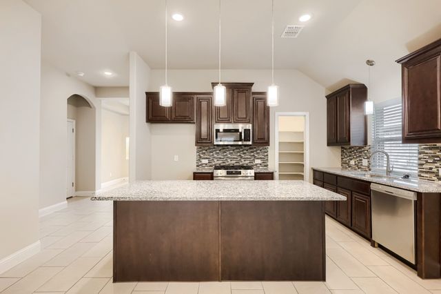 989 Imperial Eagle Road, Alvarado, TX 76009