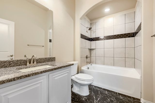 989 Imperial Eagle Road, Alvarado, TX 76009