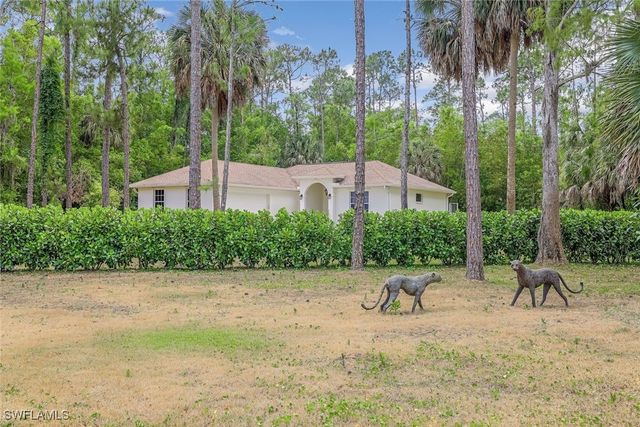 5752 Bur Oaks LN, Naples, FL 34119