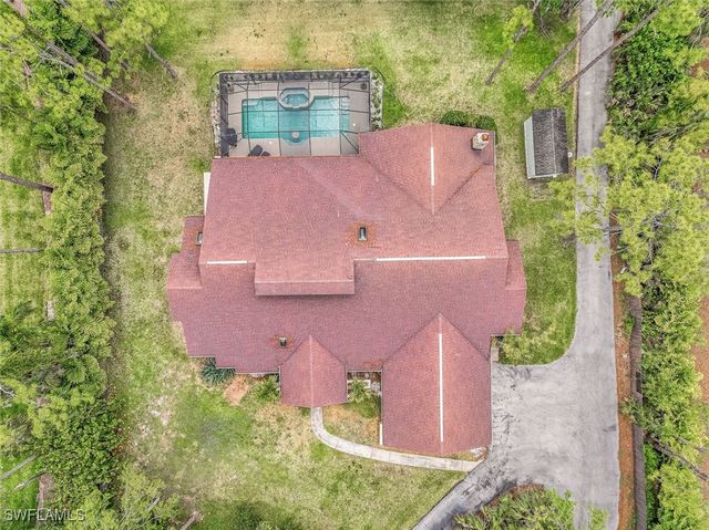 5752 Bur Oaks LN, Naples, FL 34119