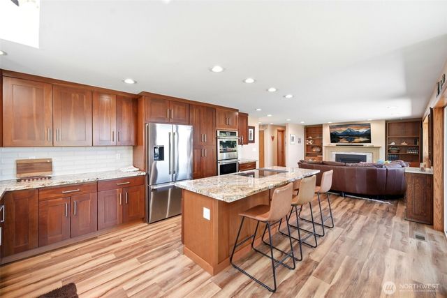 1010 1st Lane, Mukilteo, WA 98275
