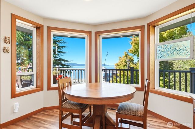 1010 1st Lane, Mukilteo, WA 98275