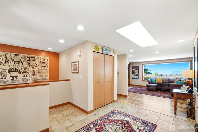 1010 1st Lane, Mukilteo, WA 98275