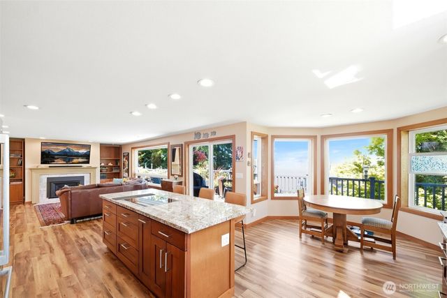 1010 1st Lane, Mukilteo, WA 98275