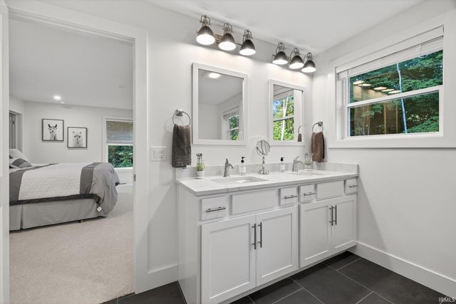 5999 Nehrt Road, Bloomington, IN 47408