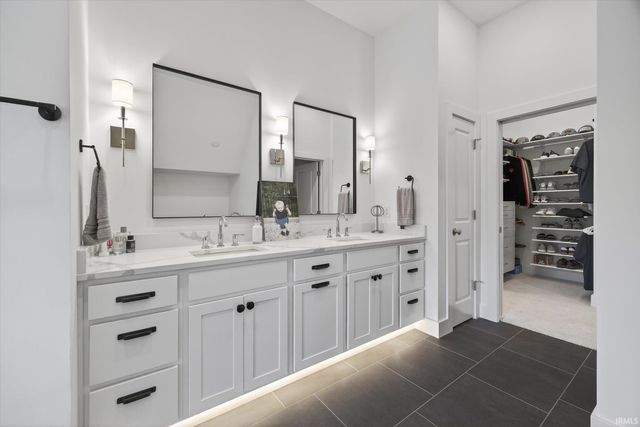 5999 Nehrt Road, Bloomington, IN 47408