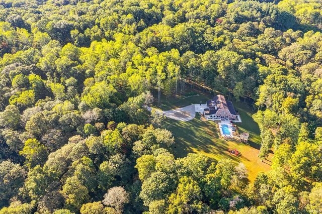 5999 Nehrt Road, Bloomington, IN 47408