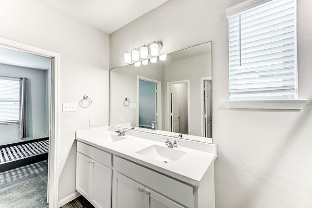 27085 Kestrel Trail, Magnolia, TX 77354