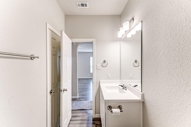 27085 Kestrel Trail, Magnolia, TX 77354