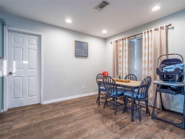 2208 Green Meadows, Mcalester, OK 74501