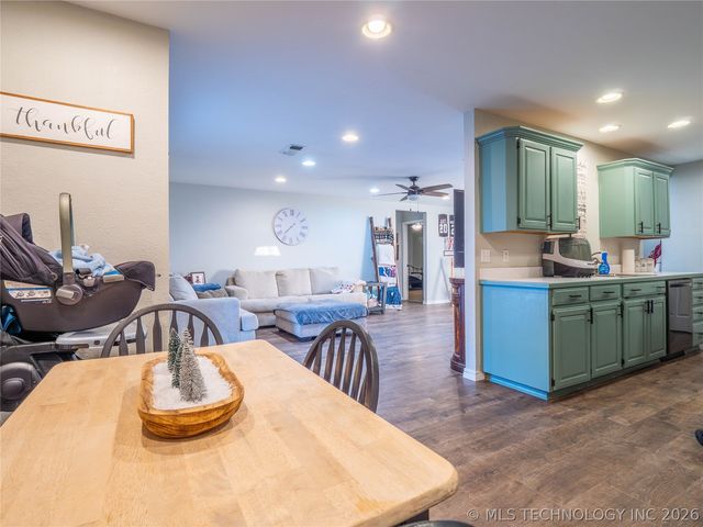 2208 Green Meadows, Mcalester, OK 74501