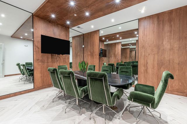 8877 Lakes At 610 Drive 232, Houston, TX 77054